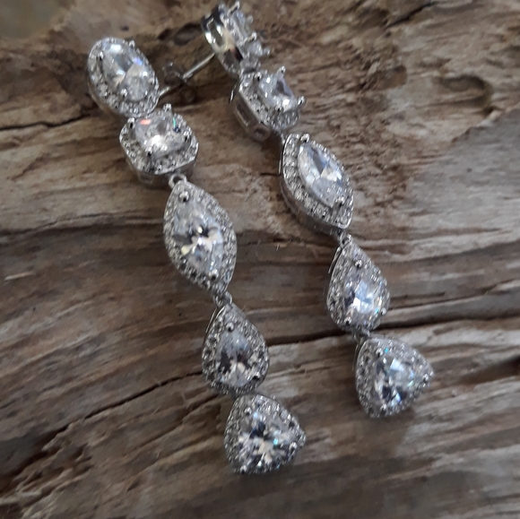 Long Bridal Silver Earrings - Picture 2 of 12